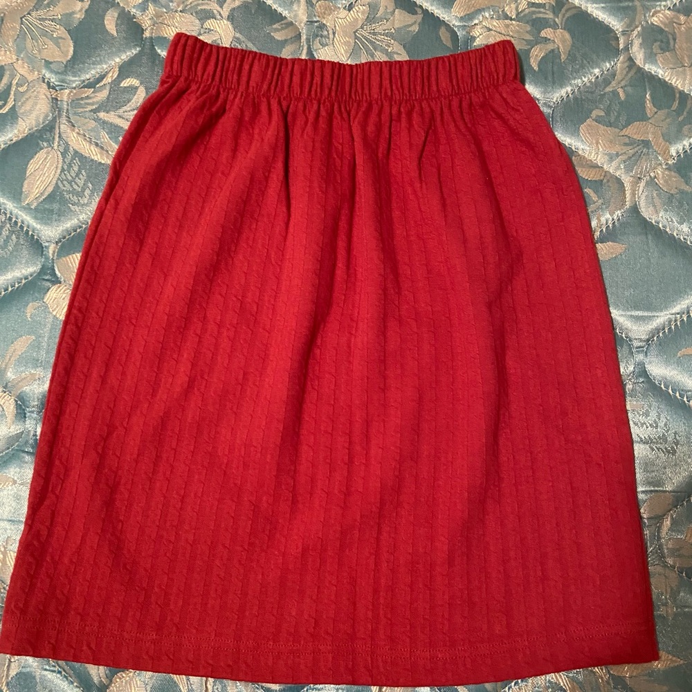 Women red skirt size M
